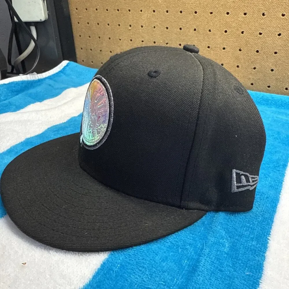 New Era New York Yankees 59FIFTY Fitted Hat Sz 7 5/8 Shimmer Logo Cooperstown
